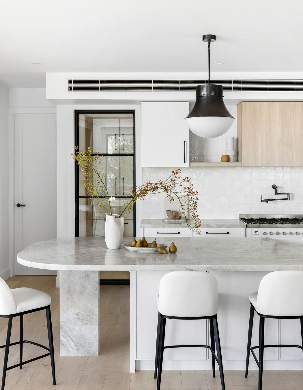 Lake-Boga-Residence-Kitchen-Island-Detailjpg.jpg