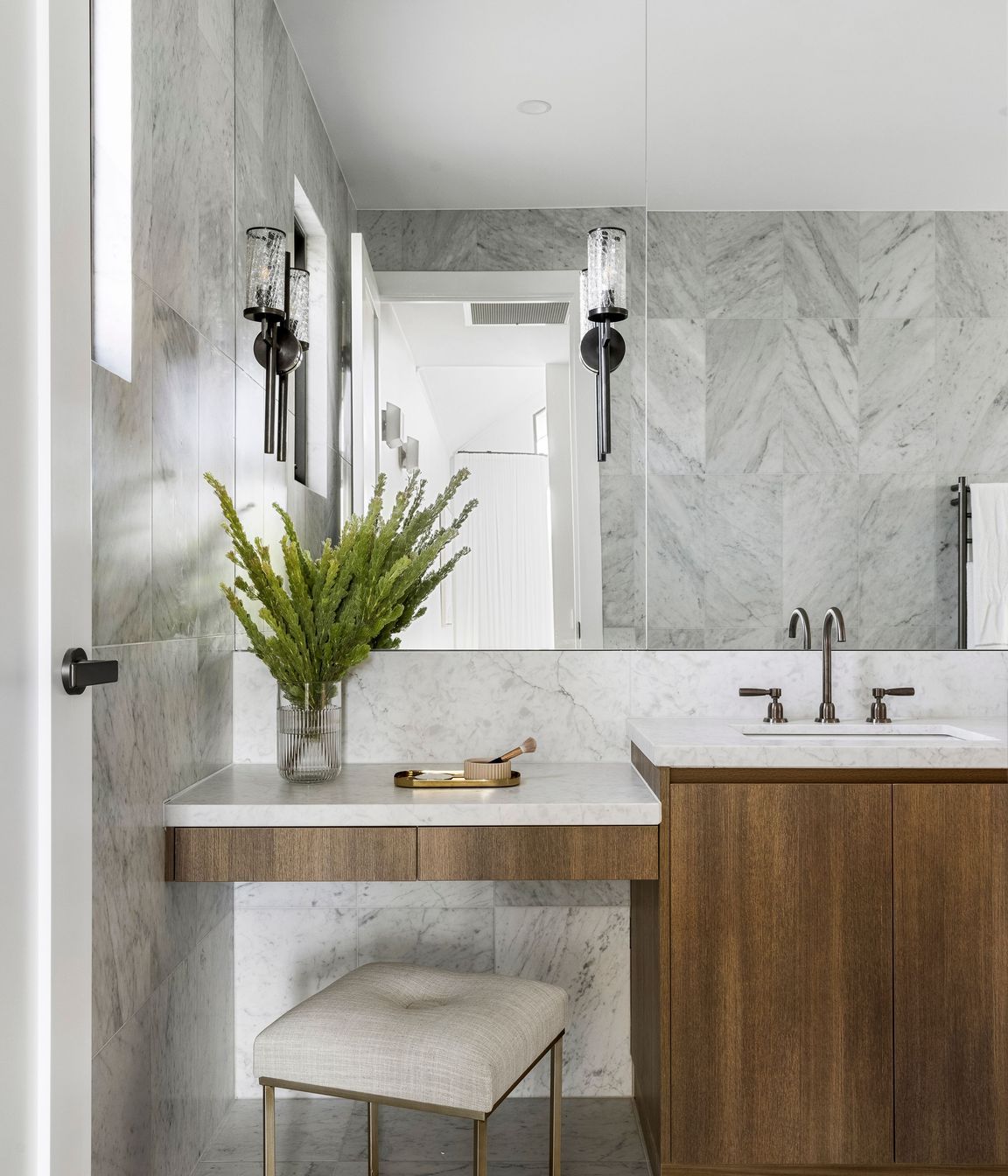 Lake-Boga-Residence-Master-Bedroom-Ensuite-Make-Up.jpg