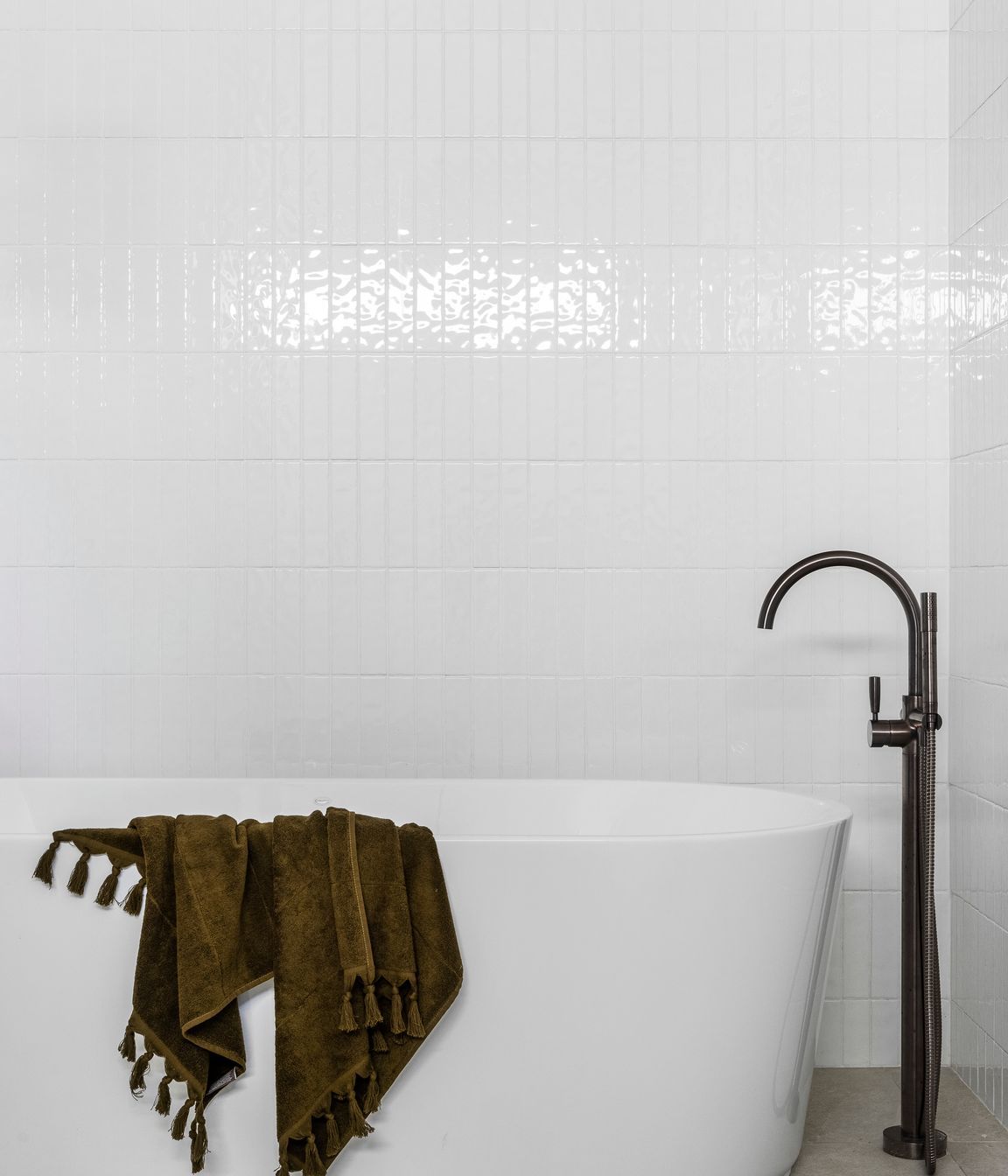 Lake-Boga-Residence-Rumpus-Ensuite.jpg
