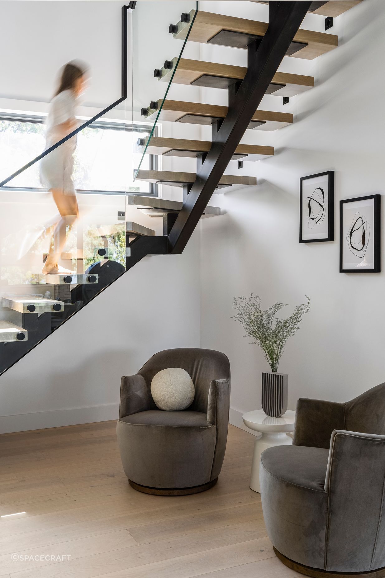 Lake-Boga-Residence-Stairs.jpg