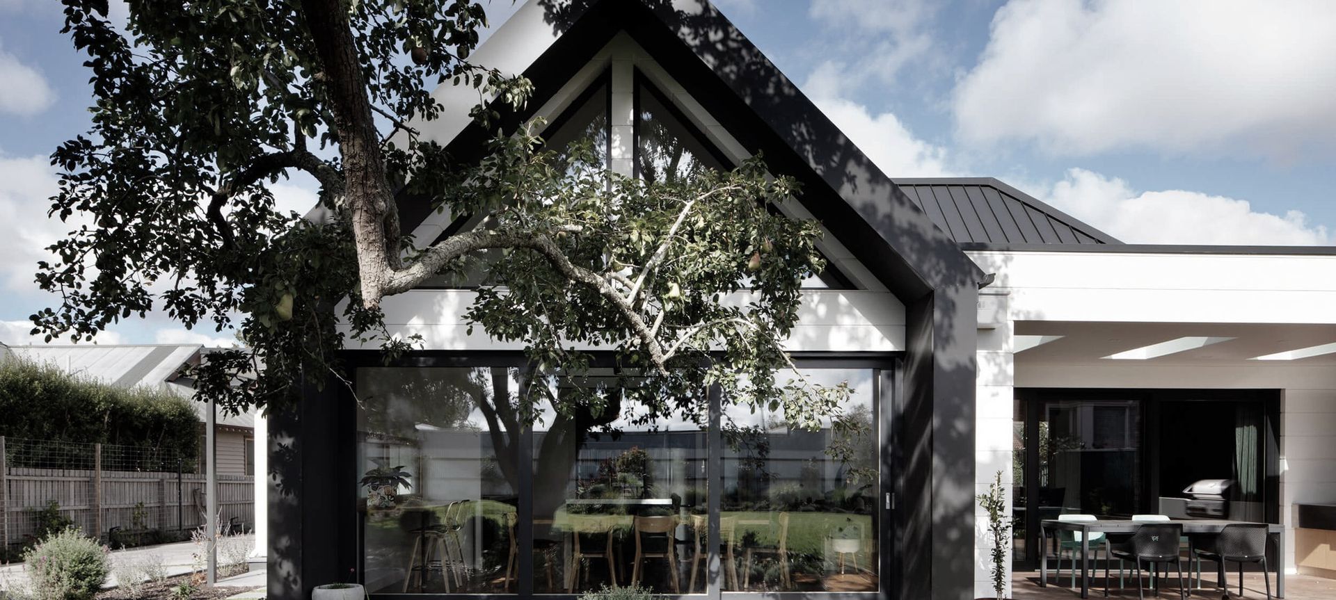 Lake Wendouree House banner
