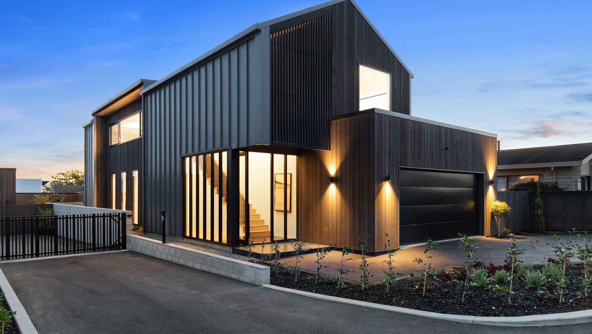 Lake Domain Drive banner