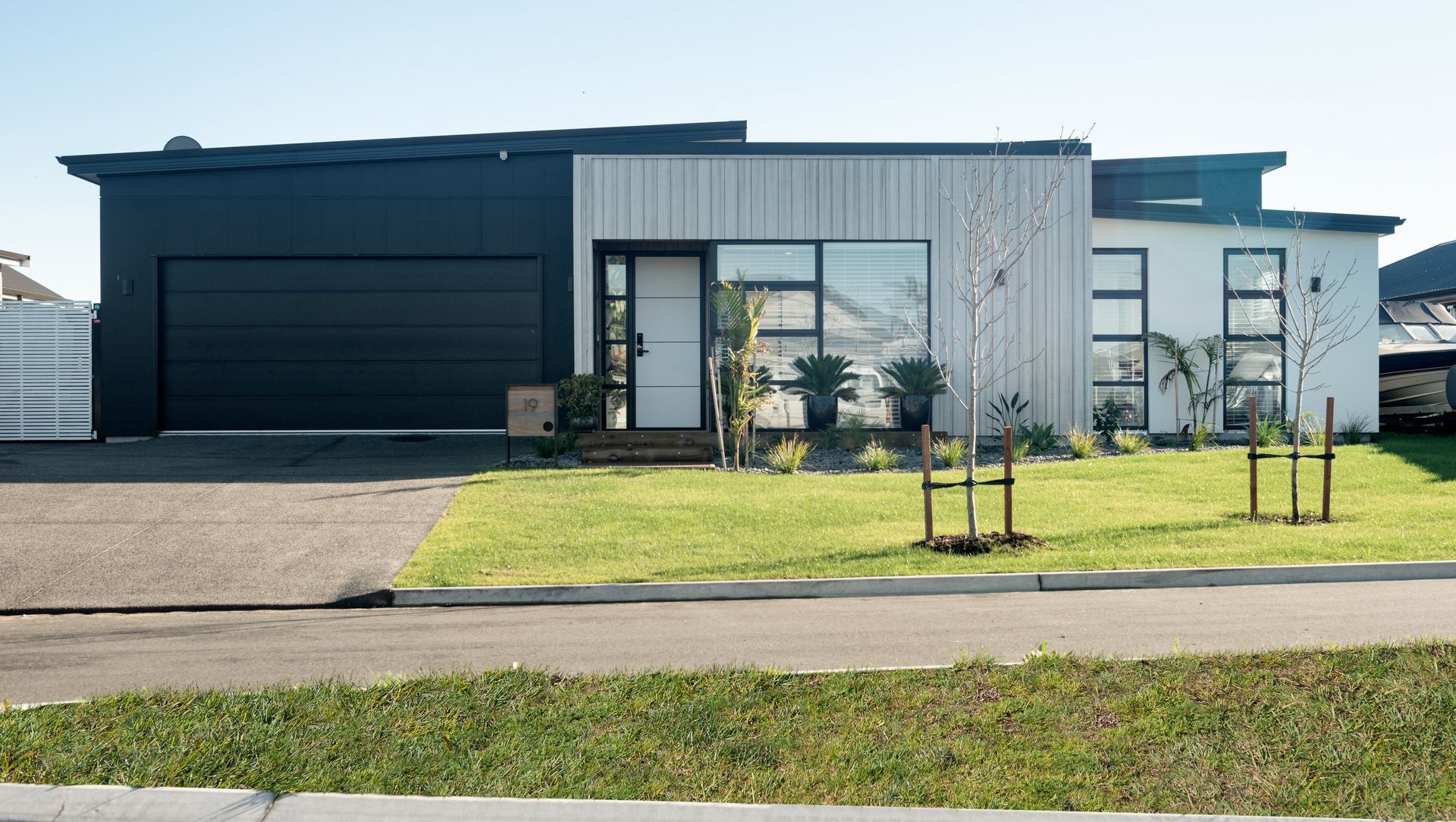 Palm Springs Life banner