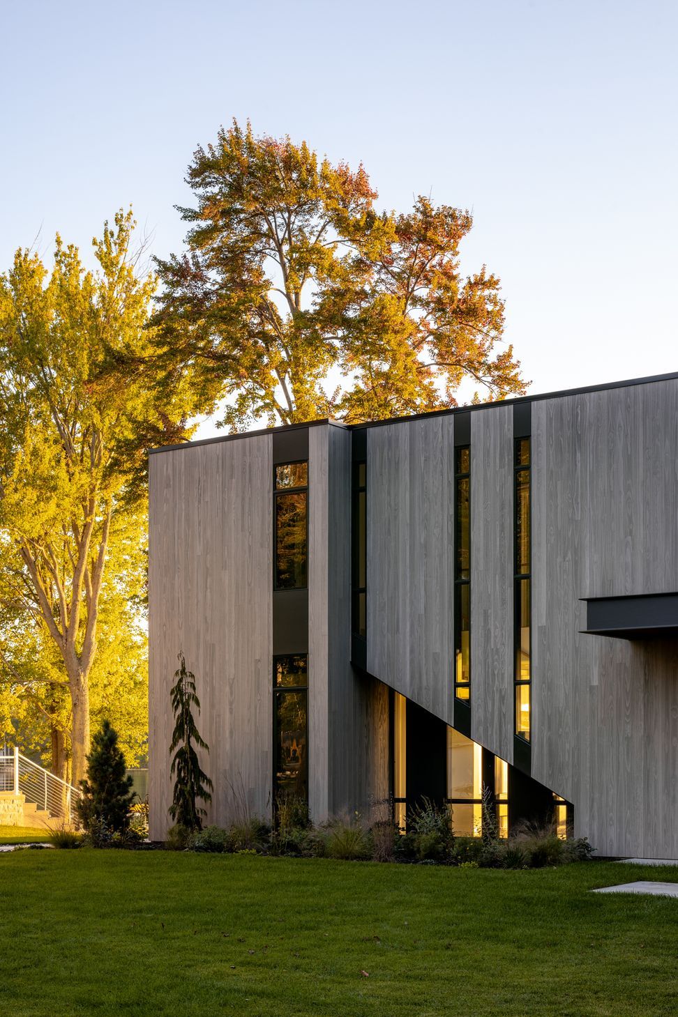 Lucid-Architecture-Hutchins-Lake-Residence-13.jpg