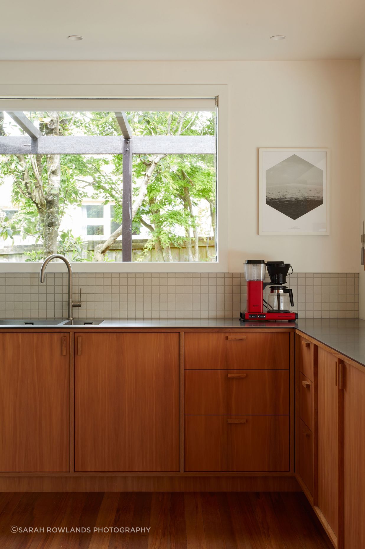 Lucking-House-New-Kitchen-Joinery-Sarah-Rowlands.jpg