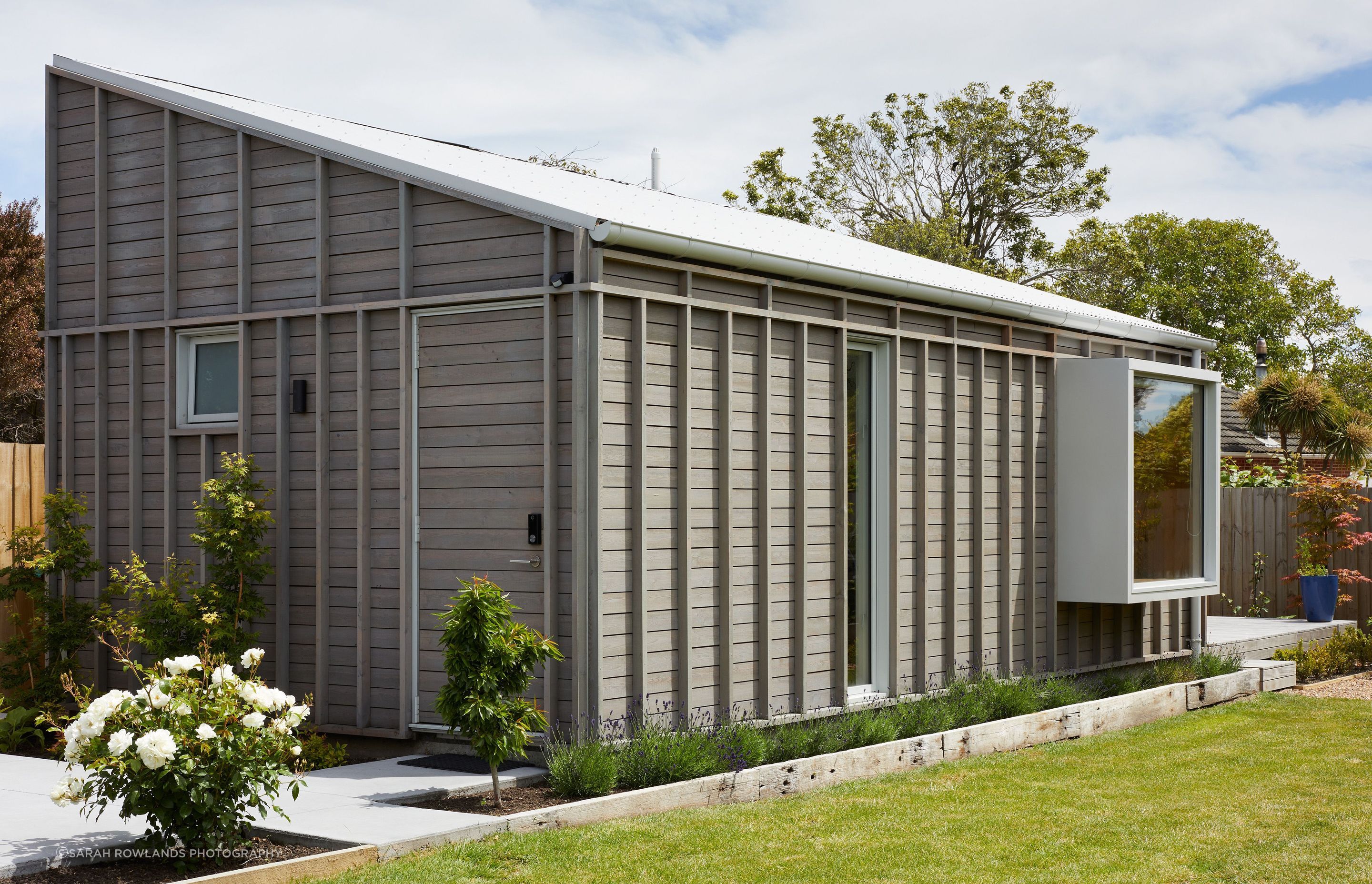 Lucking-House-Secondary-Minor-Dwelling-Sarah-Rowlands.jpg