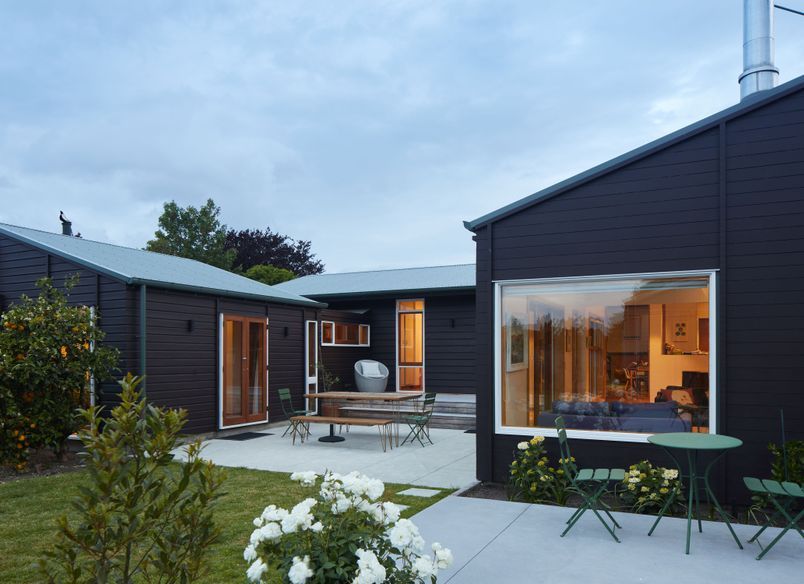 Lucking House