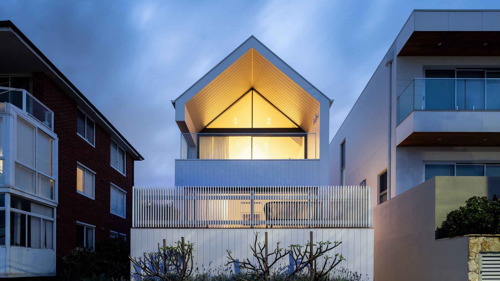 Clovelly House banner