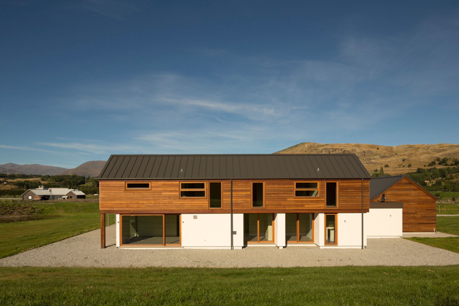 Hawthorn "Contemporary Farm" House