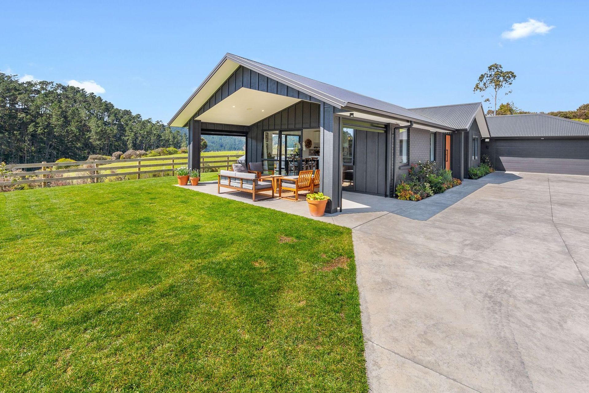 Hunua Build