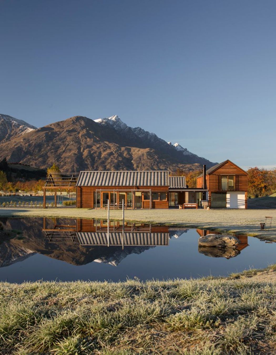 Hawthorn "Contemporary Farm" House