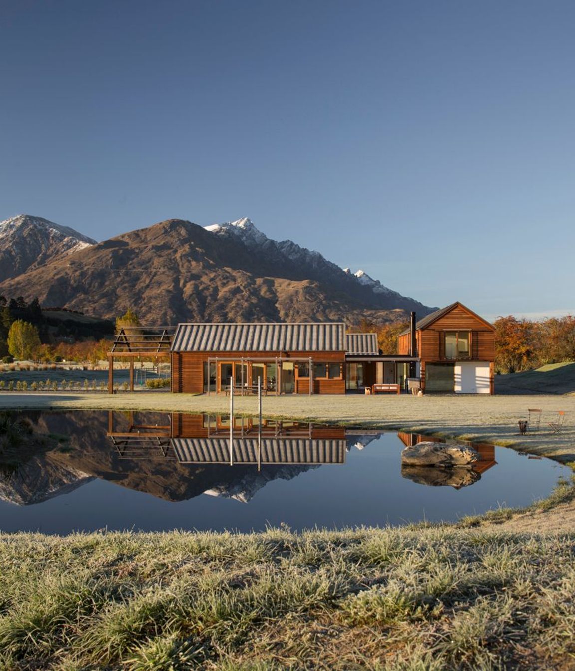 Hawthorn "Contemporary Farm" House