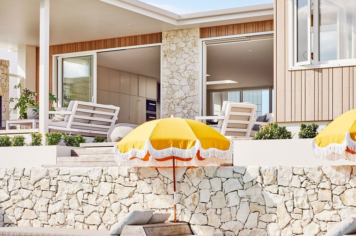 Thorne Group Mid Century Mount
