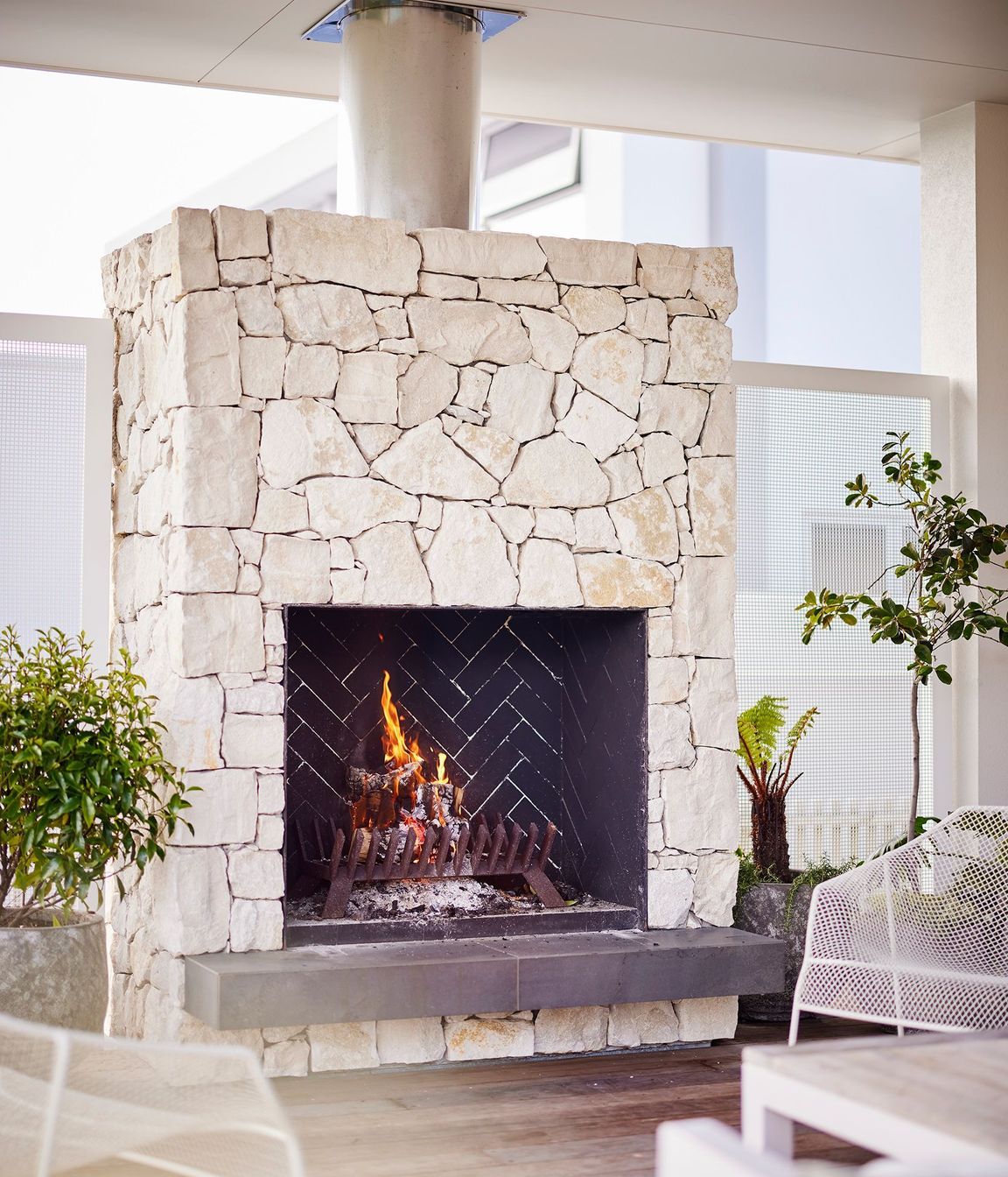 Mid Century Mount