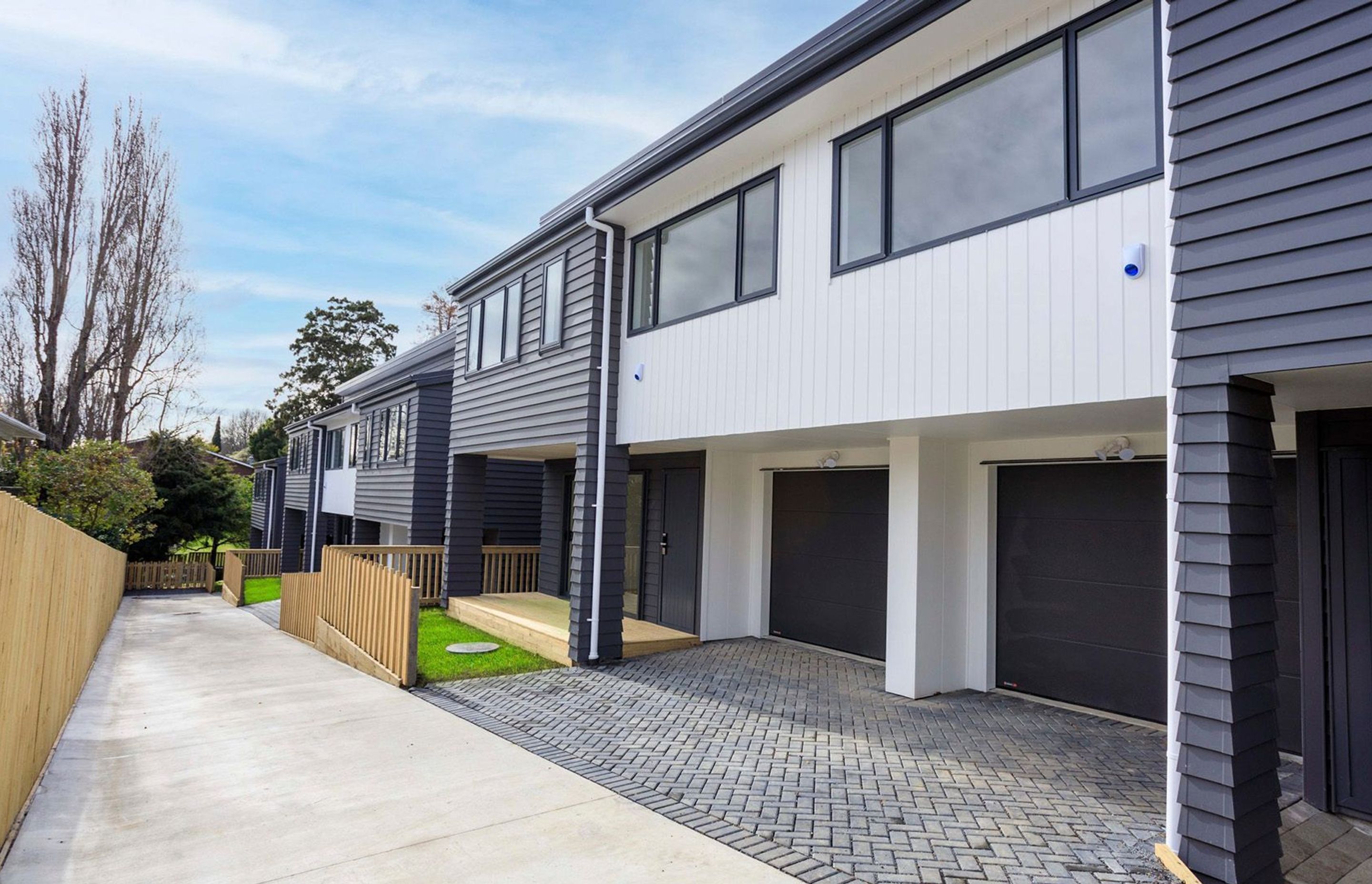McLean Avenue, Papatoetoe