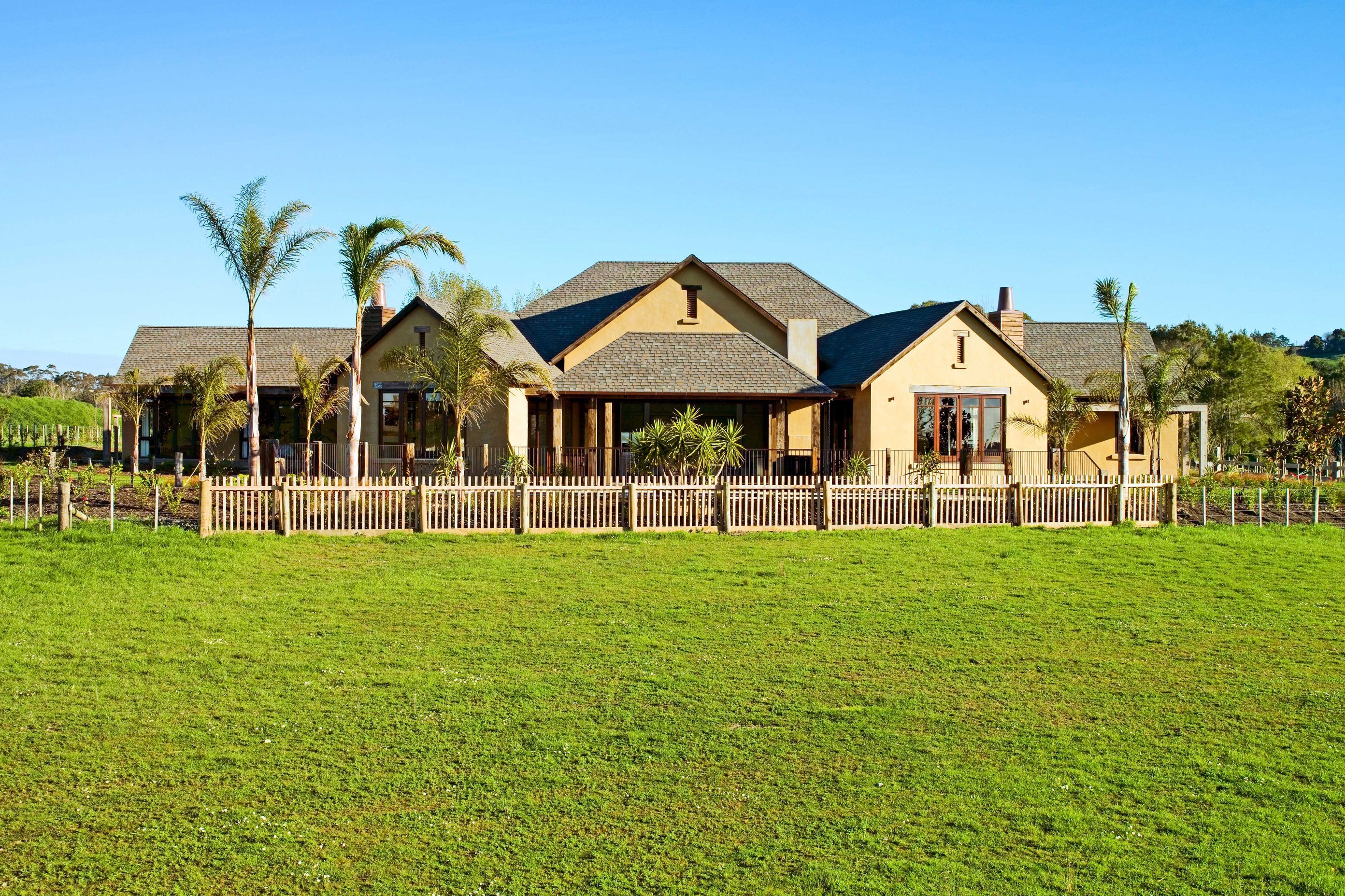 Country Manor
