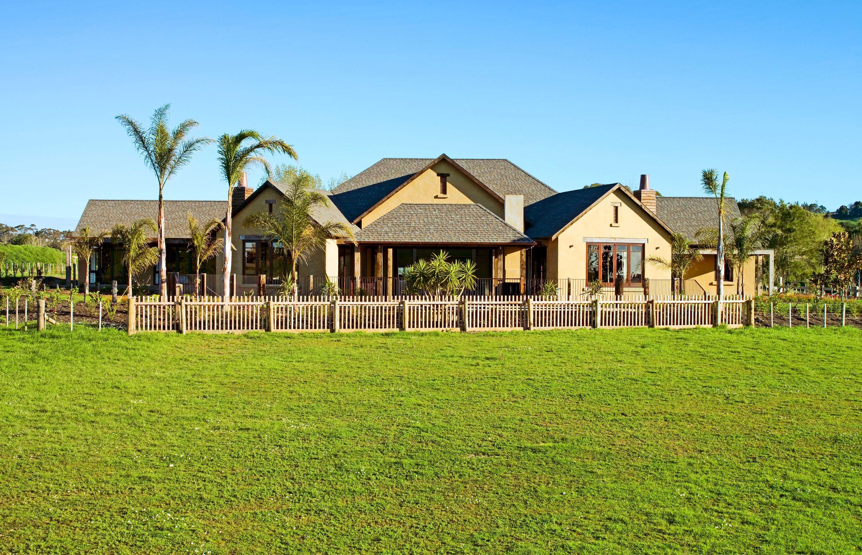 Country Manor