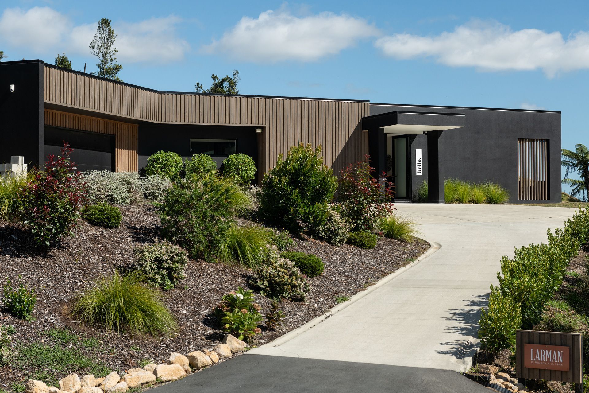 Larman  Minden Hills Te Puna