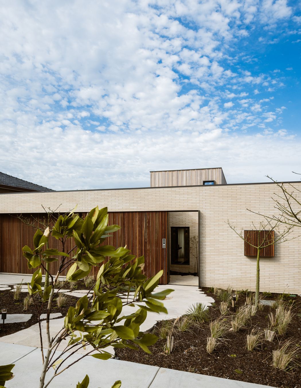 Mirage-House-4.jpg