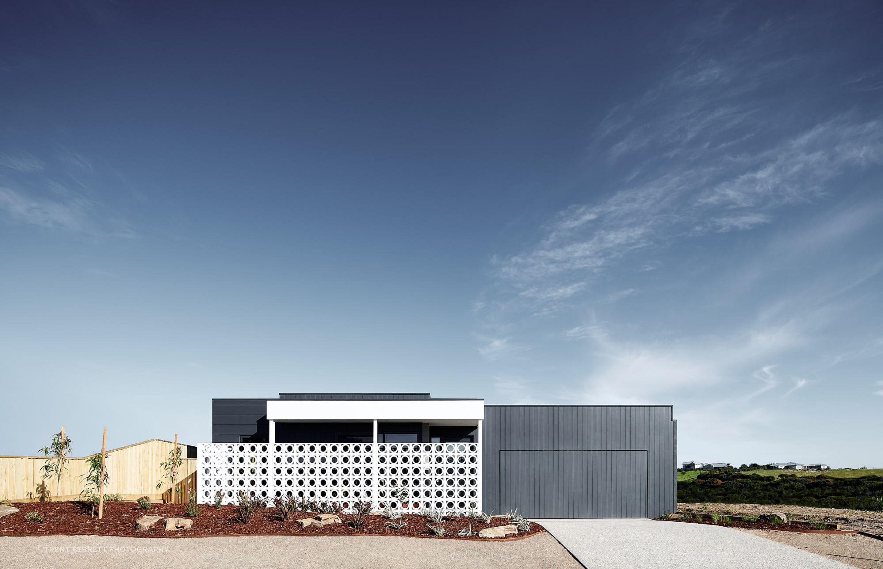 ModernCoastalCustomHome-SherriffConstructionsDesignerBuilderSurfCoastTorquayGeelongBellarineTPPSHERRIFF21PATCHINGWAYPTLONSDALE006-v3.jpg