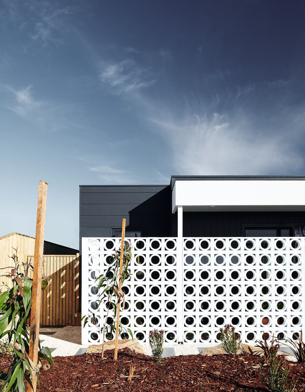 ModernCoastalCustomHome-SherriffConstructionsDesignerBuilderSurfCoastTorquayGeelongBellarineTPPSHERRIFF21PATCHINGWAYPTLONSDALE011.jpg
