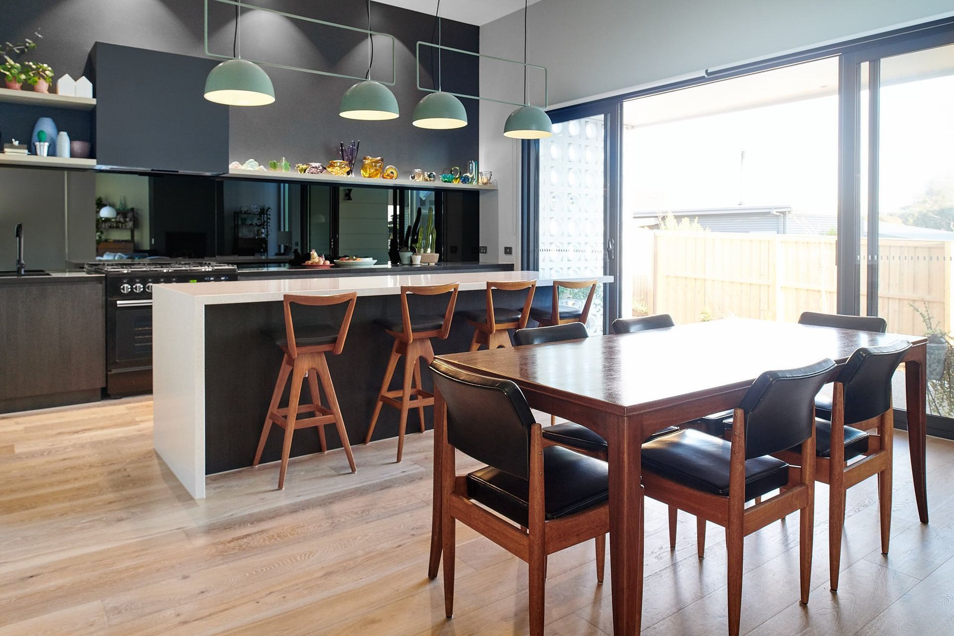 ModernCoastalCustomHome-SherriffConstructionsDesignerBuilderSurfCoastTorquayGeelongBellarineTPPSHERRIFF21PATCHINGWAYPTLONSDALE247.jpg