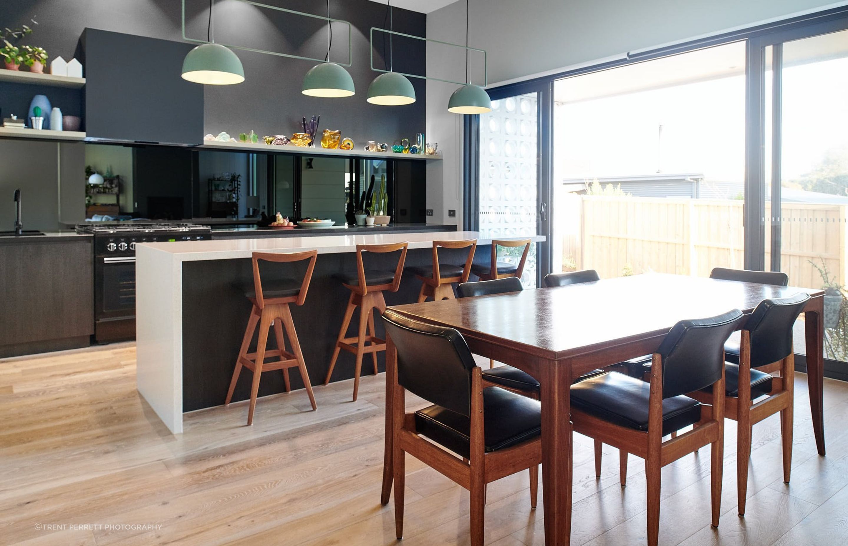 ModernCoastalCustomHome-SherriffConstructionsDesignerBuilderSurfCoastTorquayGeelongBellarineTPPSHERRIFF21PATCHINGWAYPTLONSDALE247.jpg