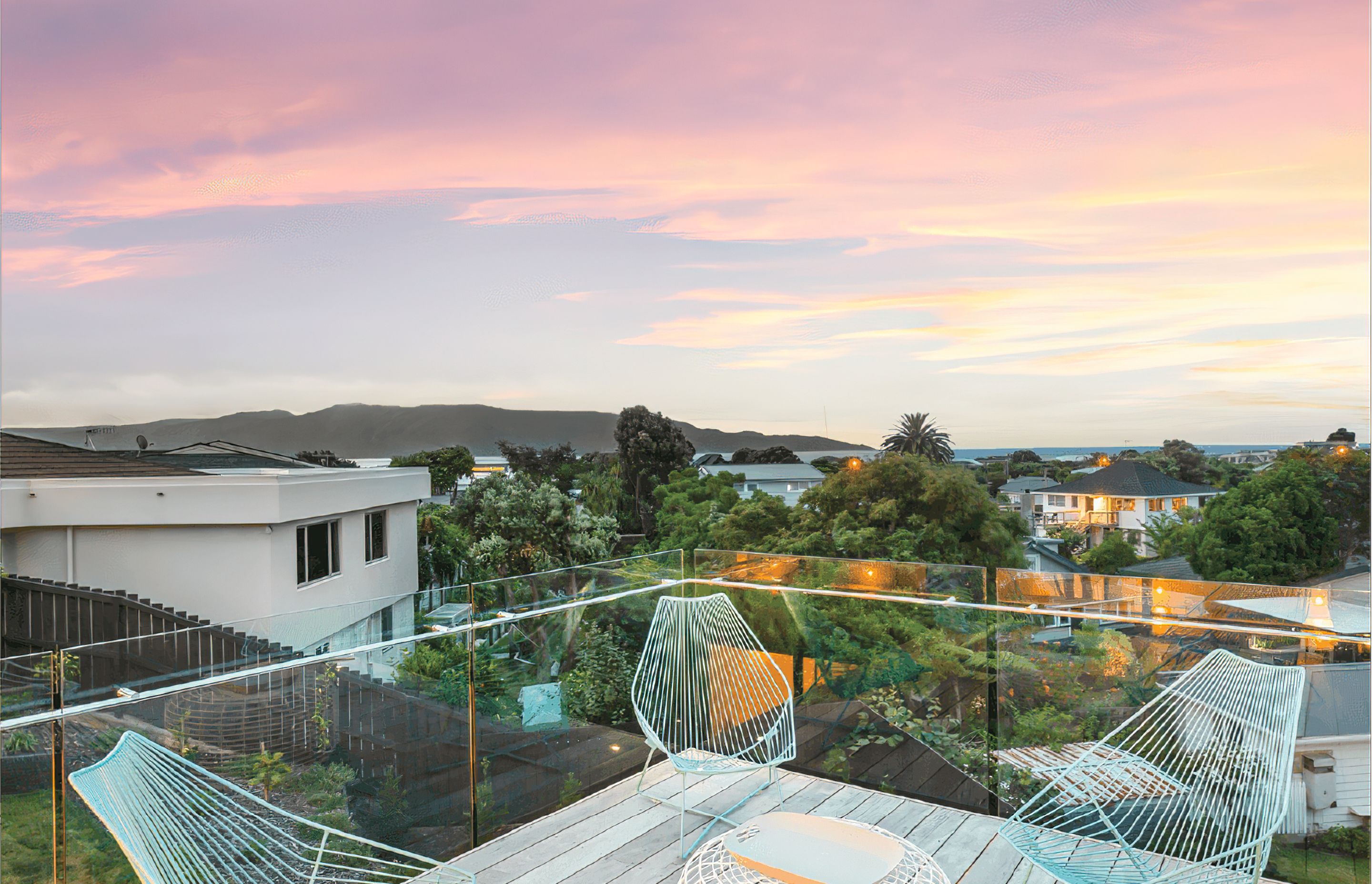 Paraparaumu Family House