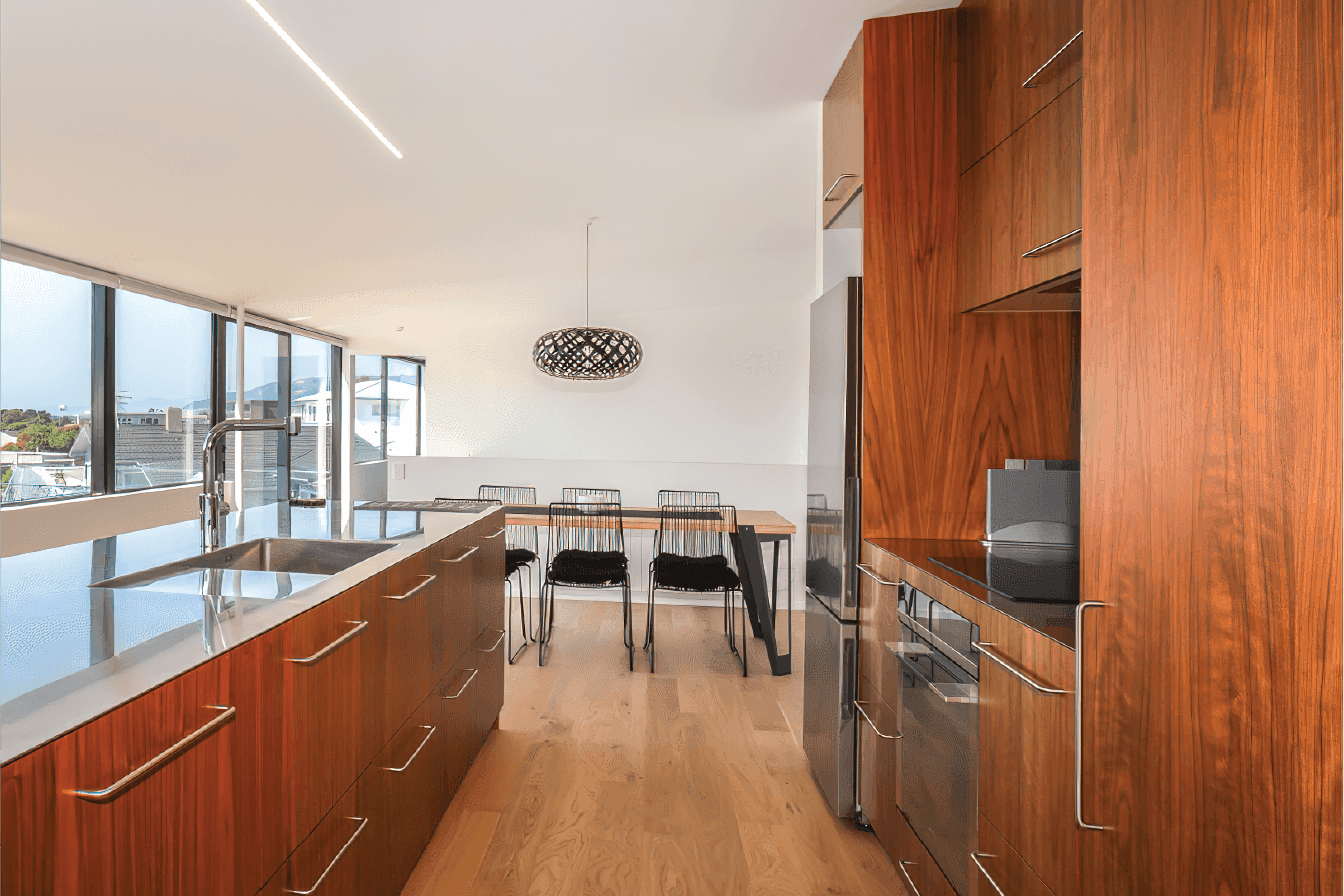 Paraparaumu Family House