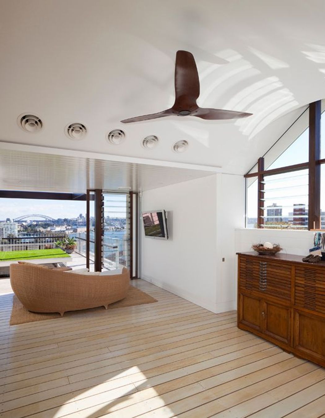 Mona Road, Darling Point Residence
