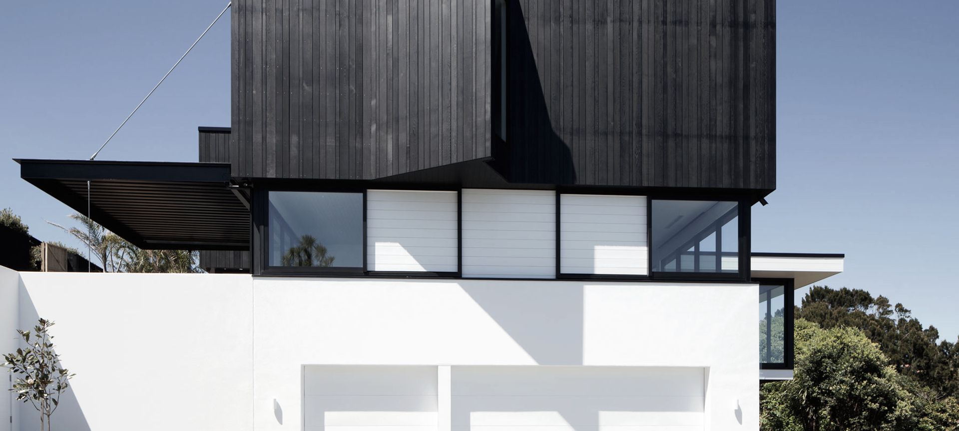 Cliff Top House - Orakei banner