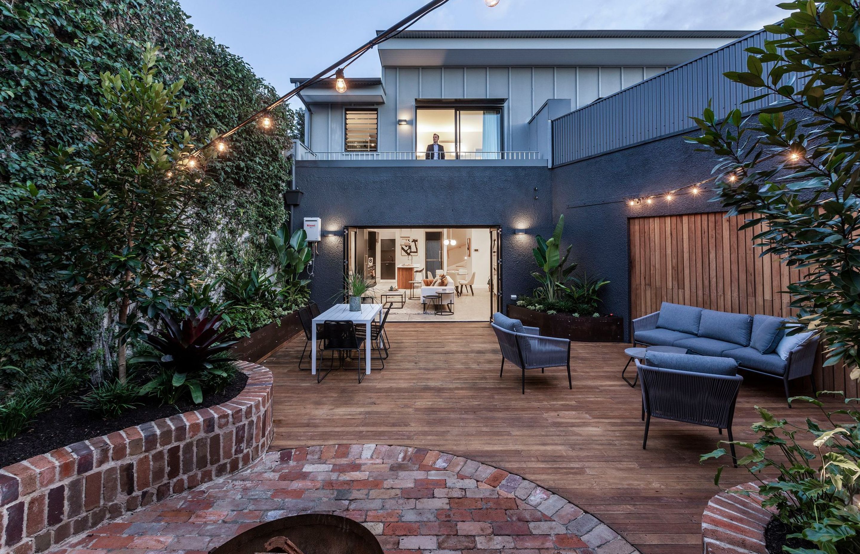 Laneway residence