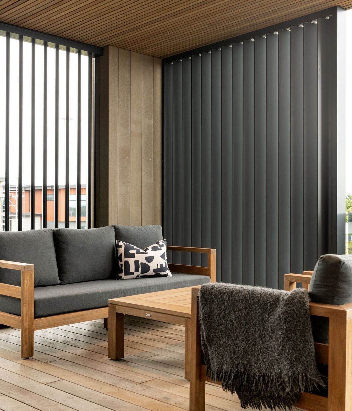 TGA - Modern Screens