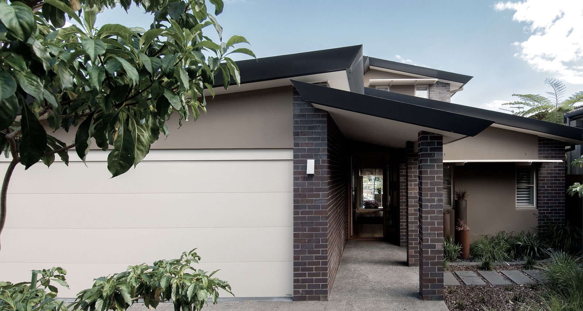 Neutral Bay House banner