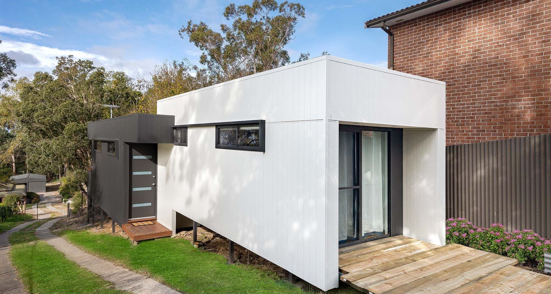 Highland Residence Granny Flat banner