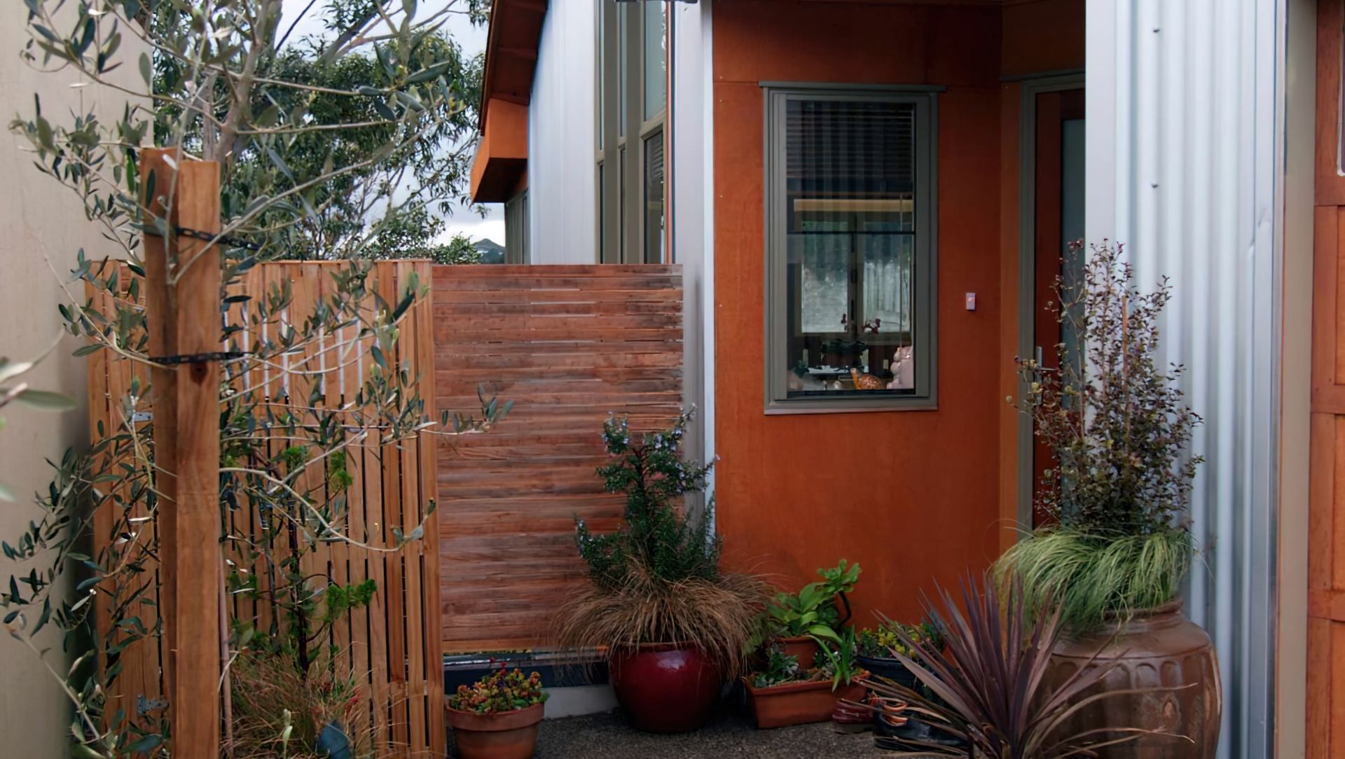 Plummer Street banner