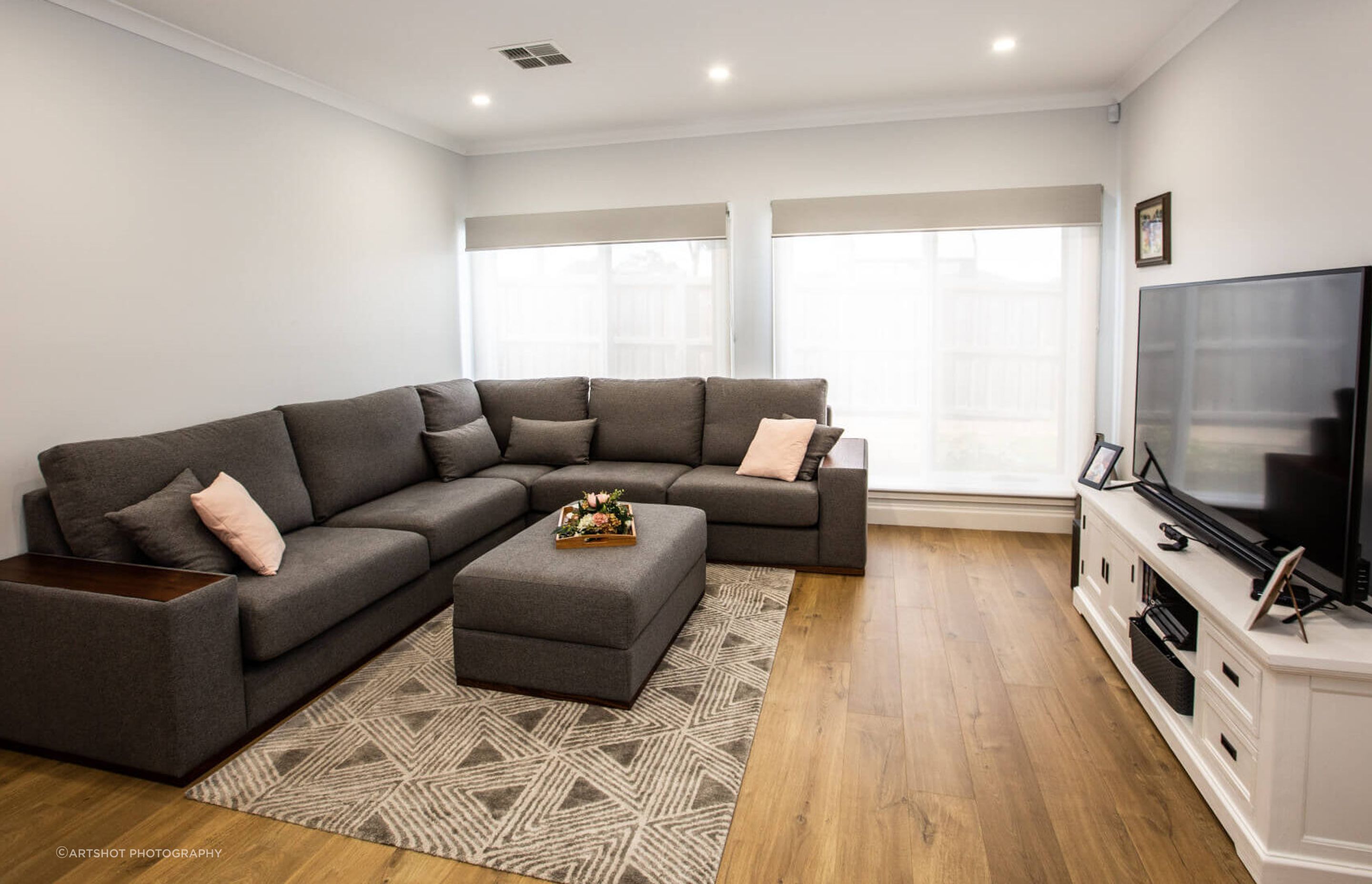 Poets Court, Mernda