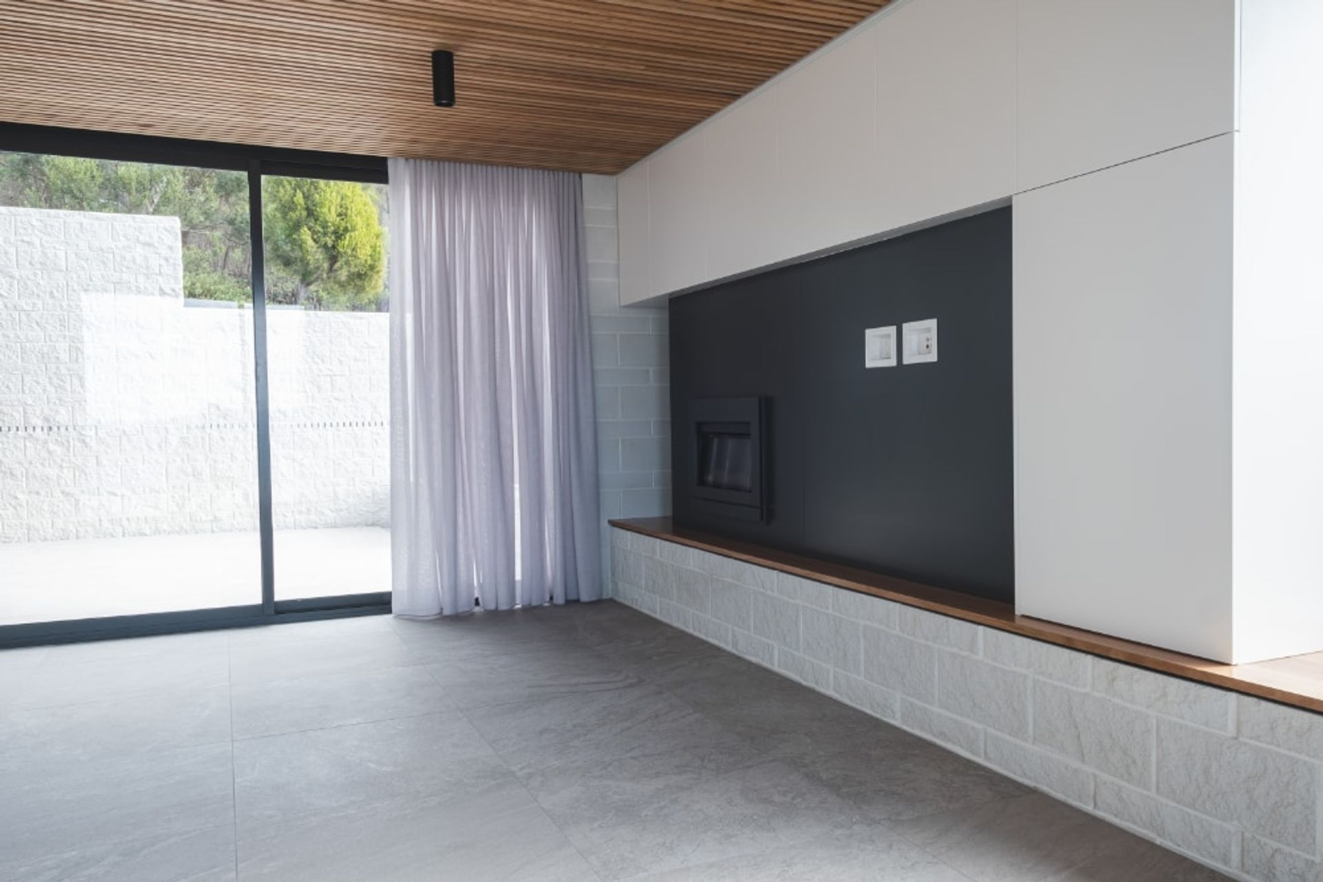 Nicholas Drive Residence