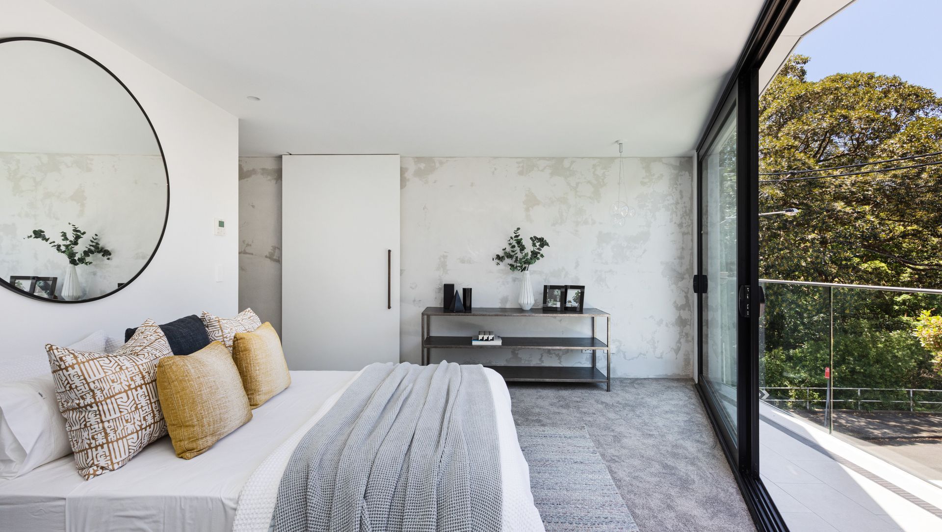 Raine Street, Woollahra banner