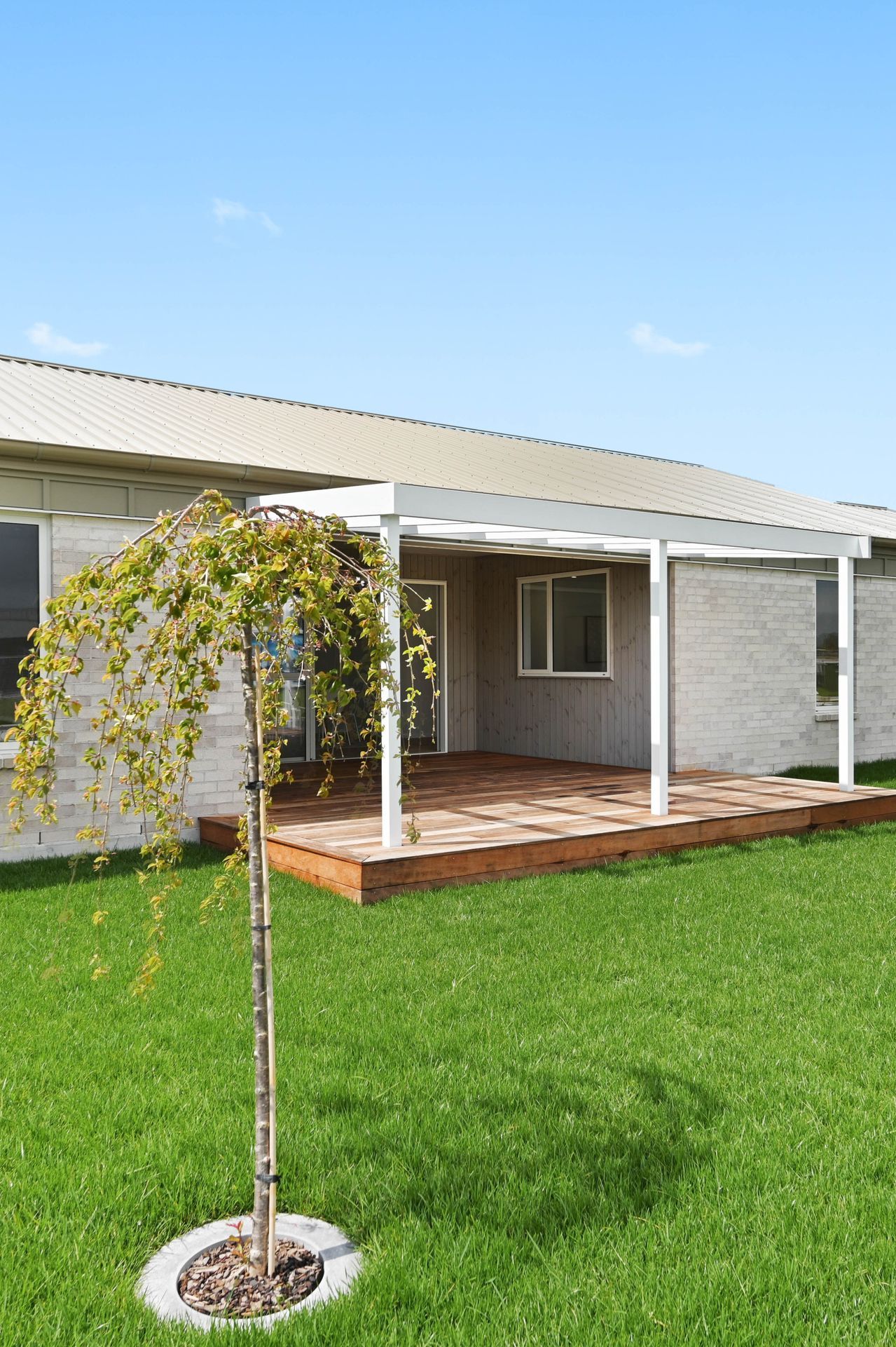 Real-Estate-467-v2.jpg
