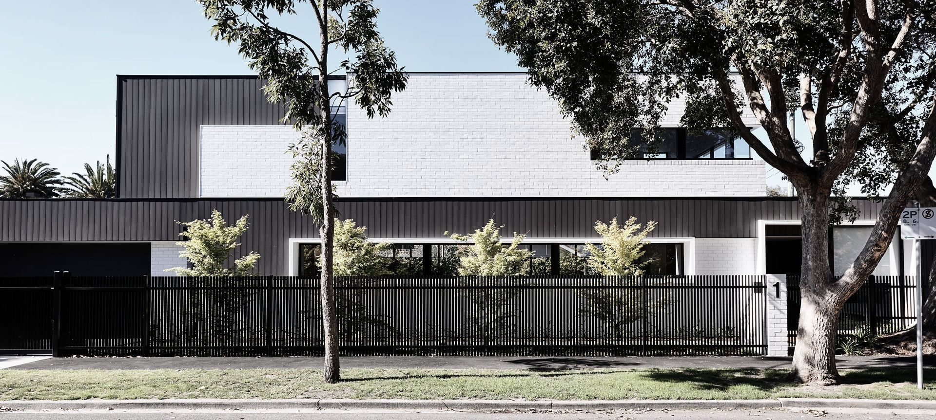 Mildura Avenue banner