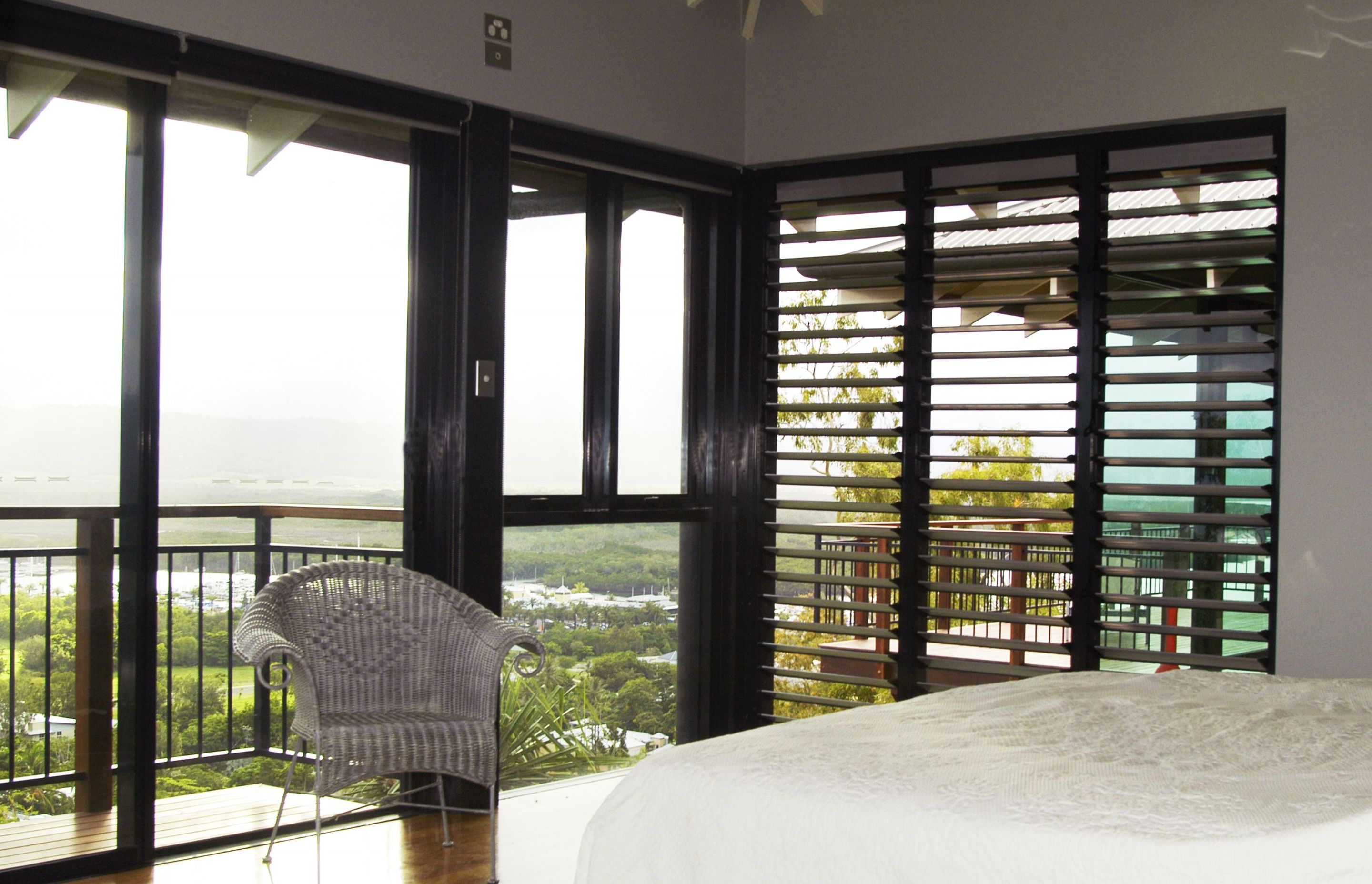 Island Point Residence