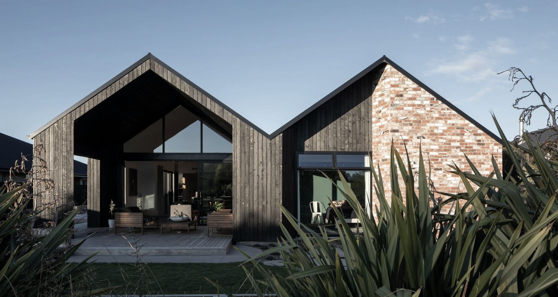 Tongariro - Reclaimed Brick banner