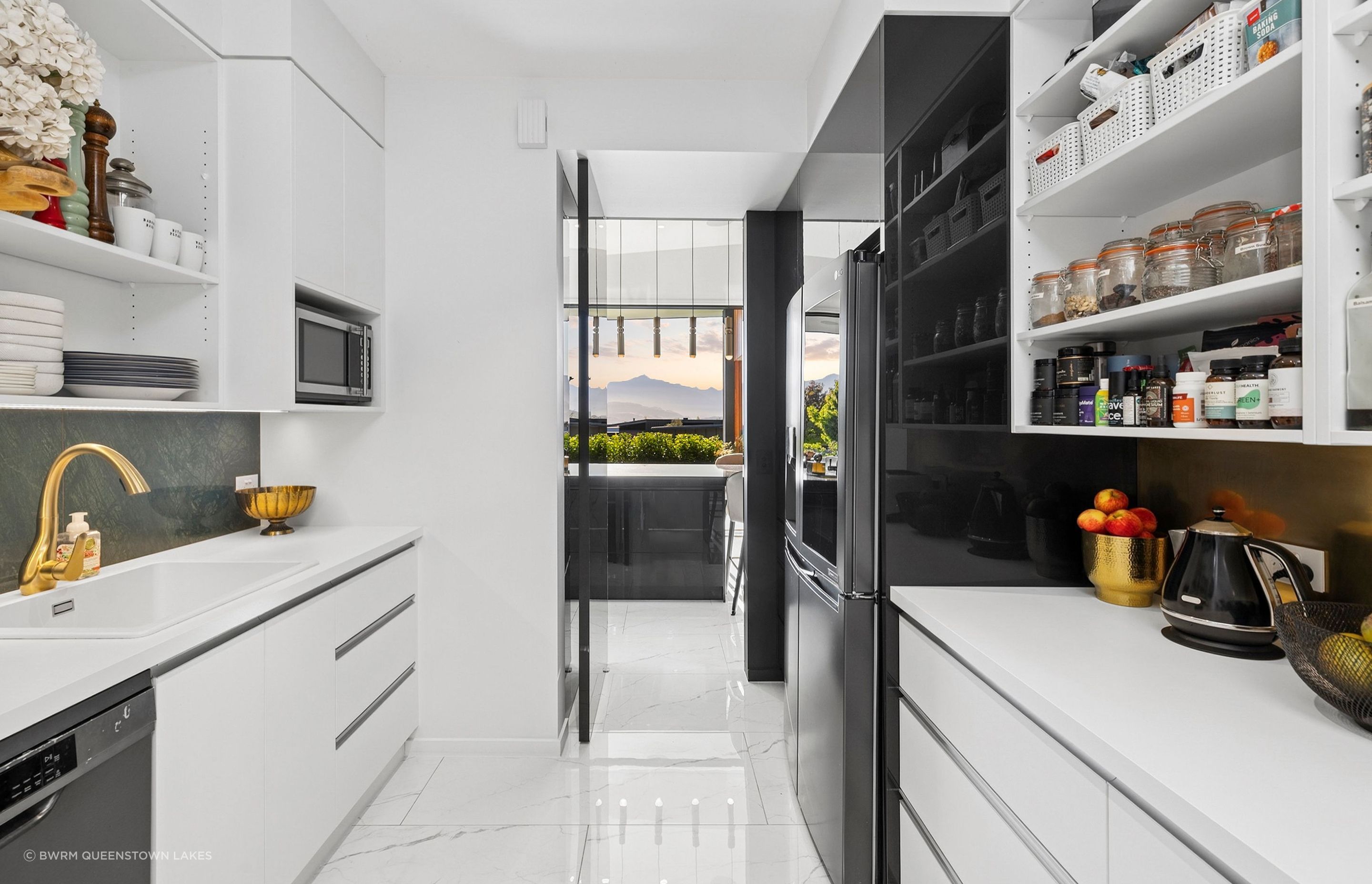 SAWIPIdiamondhouseimage12.JPG