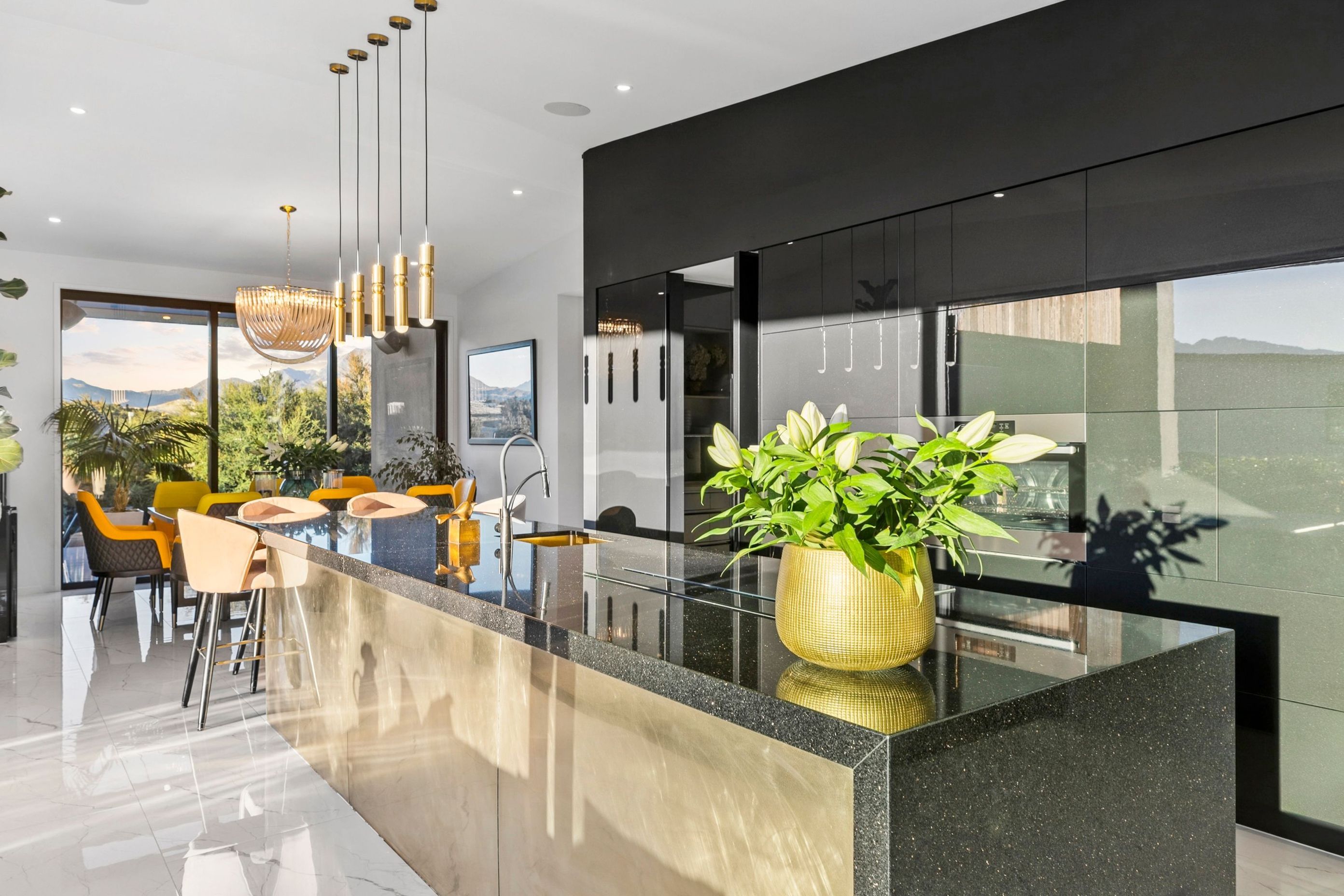 SAWIPIdiamondhouseimage18.JPG