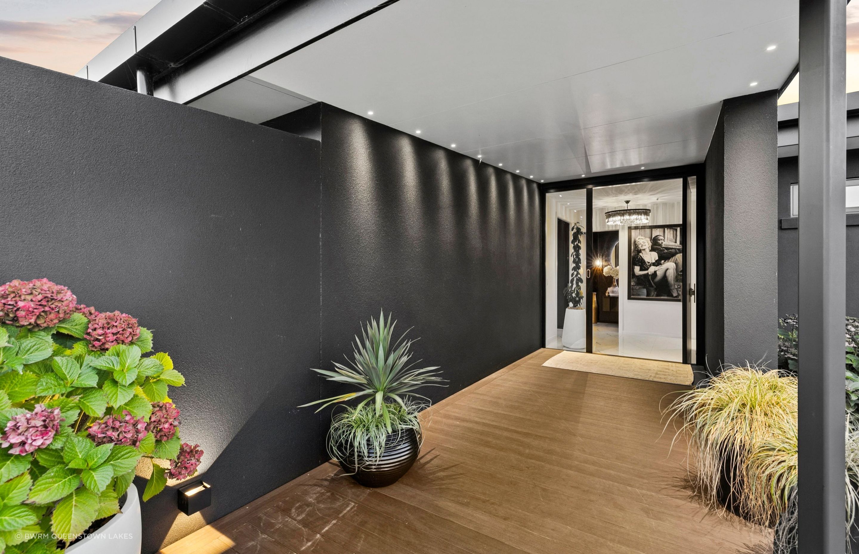 SAWIPIdiamondhouseimage24.JPG
