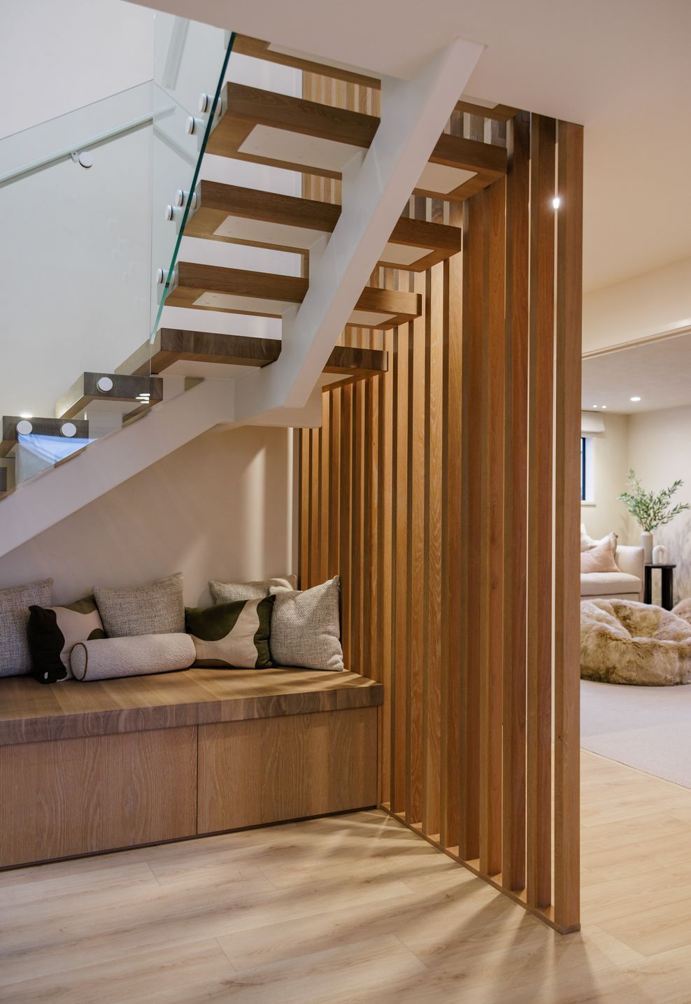 SHW2224RiverRoadSHProfPhotosinHouseAR50816-v2.jpg