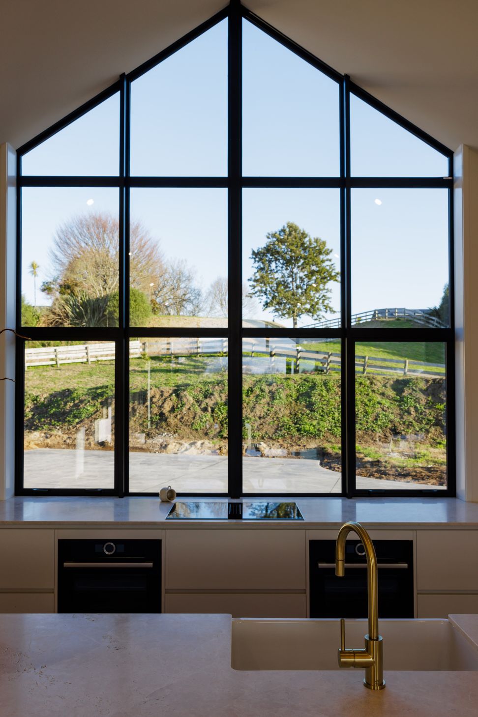 SHW2225HydeinHouseAR58973.jpg