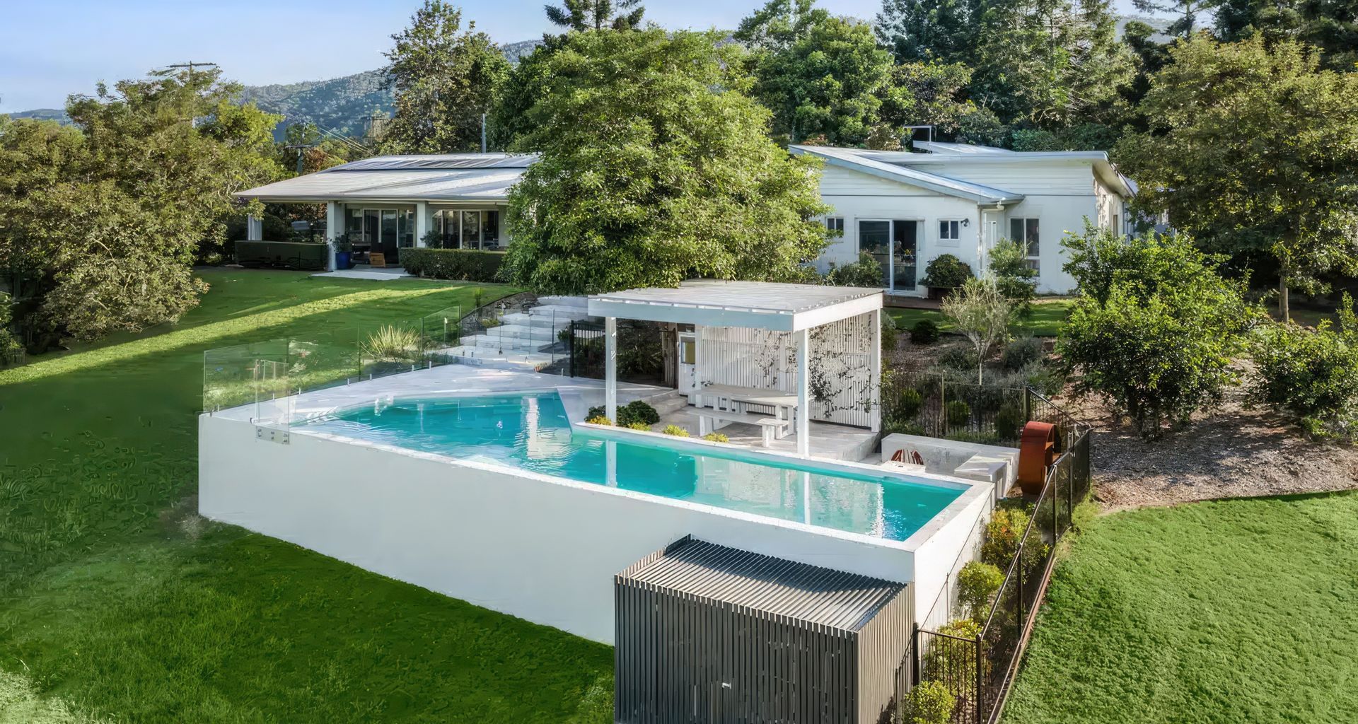 Aesthetic Pools & Landscapes, QLD – Gold Winner banner