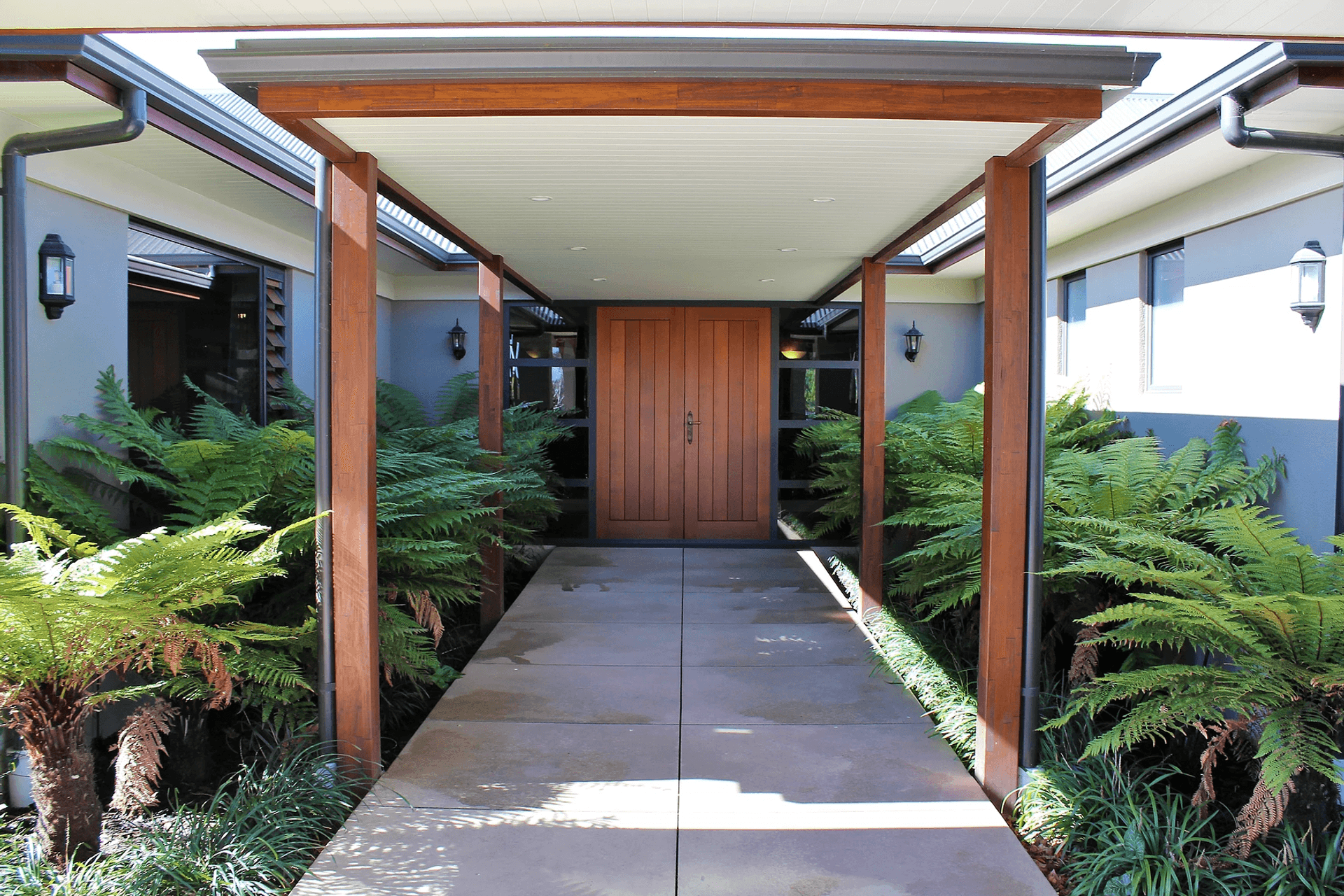 Striking on Lyndhurst, Frimley